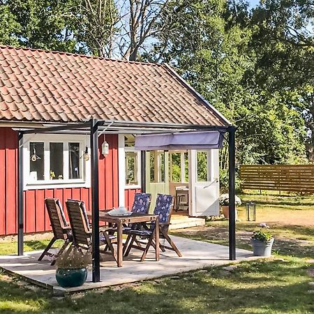 Amazing Home In Faerjestaden With Kitchen Buitenkant foto