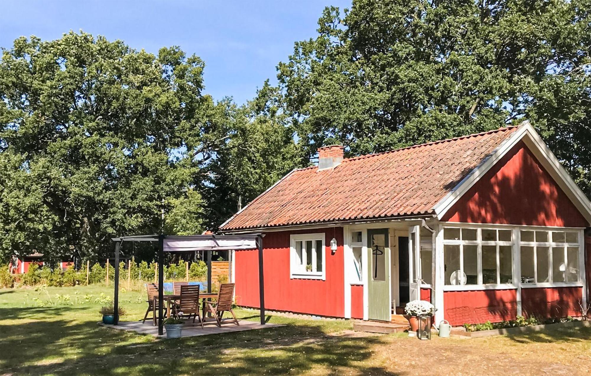 Amazing Home In Faerjestaden With Kitchen Buitenkant foto